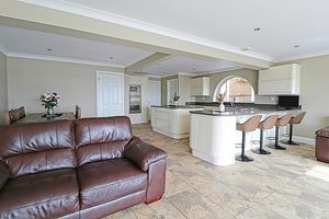 Kitchen- click for photo gallery